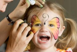 non-toxic Halloween face paint,