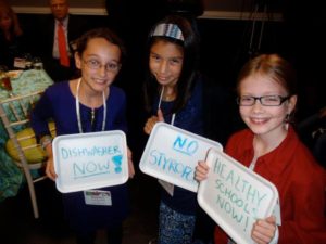 reusable school lunch trays